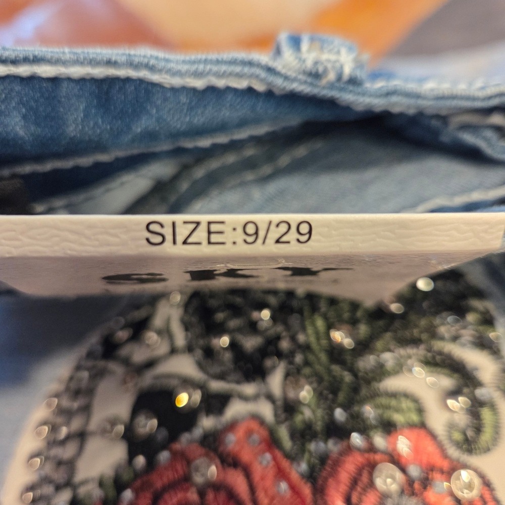 SKY Floral Sugar Skull Flare Jeans Size 9/29 NWT Embroidered Rhinestone Blue - Picture 4 of 11